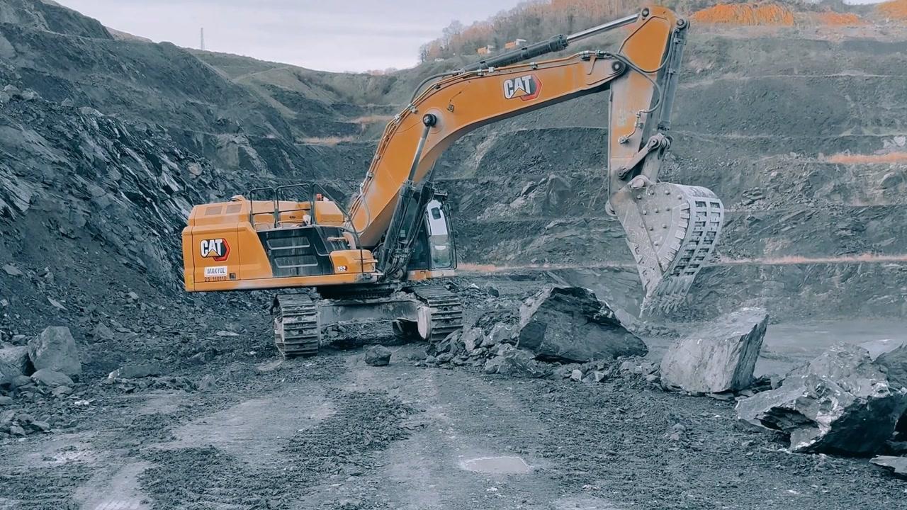 Infographic example video — The economics of owning a gold mine